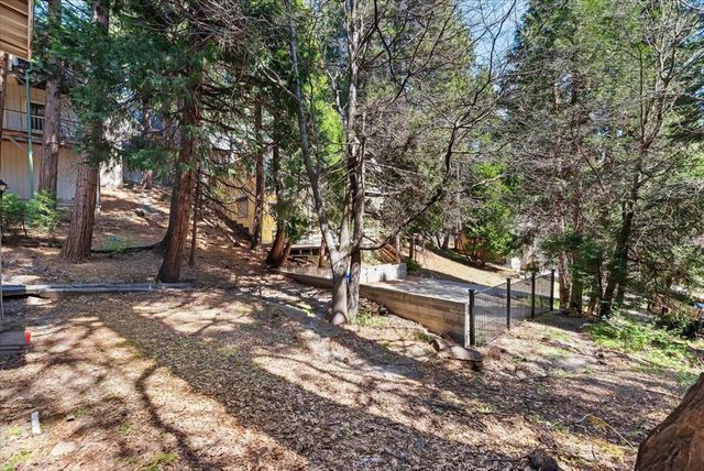 26752 Ca-189, Twin Peaks, CA 92391