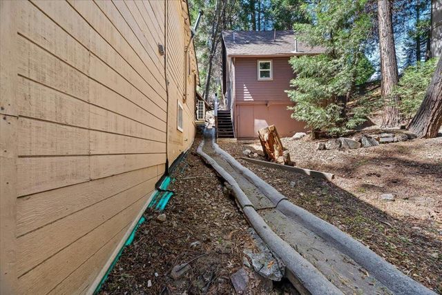 26752 Ca-189, Twin Peaks, CA 92391