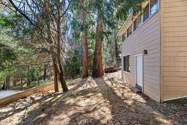 26752 Ca-189, Twin Peaks, CA 92391