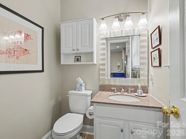 1016 W 1st Street, Charlotte, NC 28202