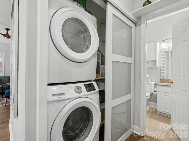 1016 W 1st Street, Charlotte, NC 28202