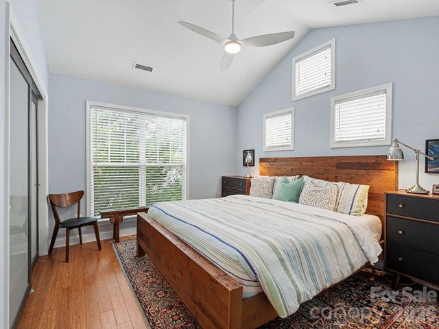 1016 W 1st Street, Charlotte, NC 28202