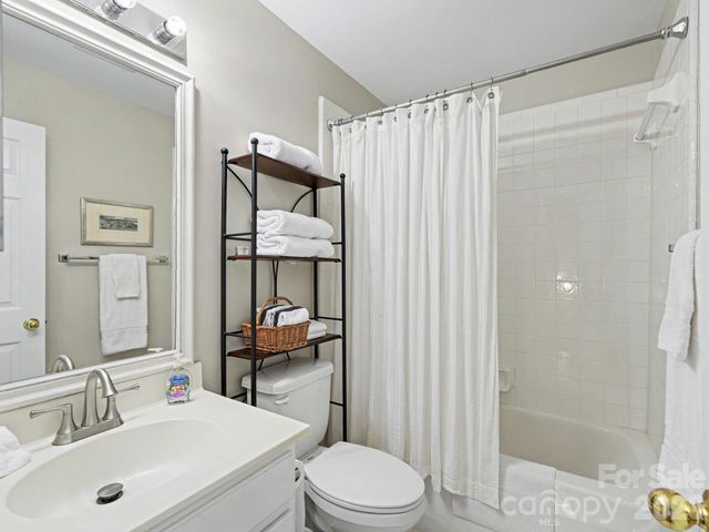 1016 W 1st Street, Charlotte, NC 28202