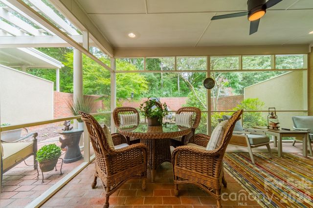 6507 Gaywind Drive, Charlotte, NC 28226
