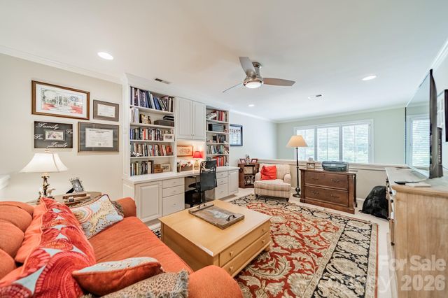 6507 Gaywind Drive, Charlotte, NC 28226