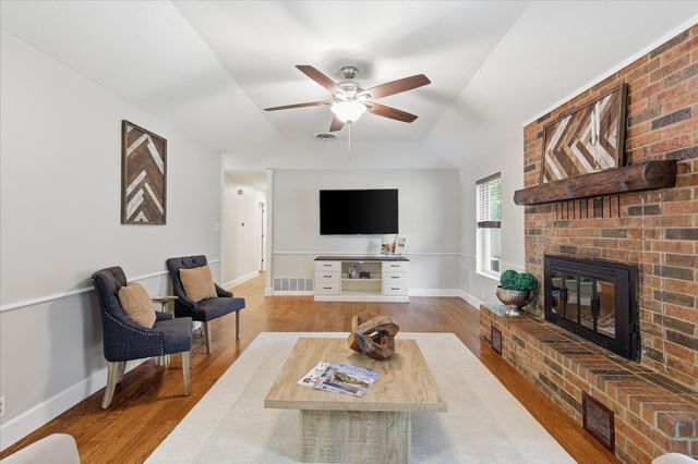 1005 Miller, Decatur, TX 76234