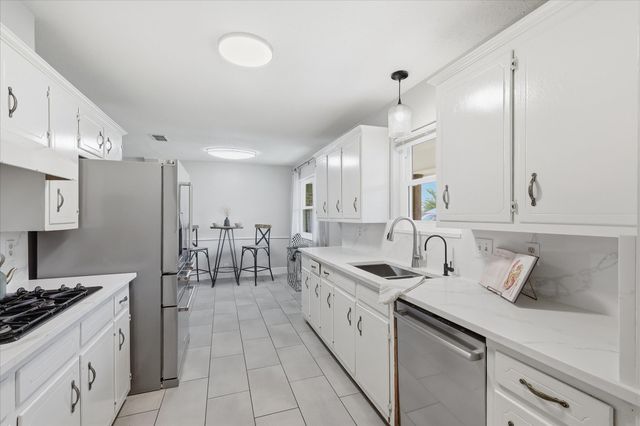 1005 Miller, Decatur, TX 76234