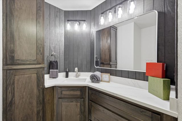 1005 Miller, Decatur, TX 76234