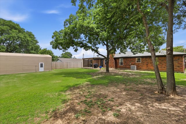 1005 Miller, Decatur, TX 76234