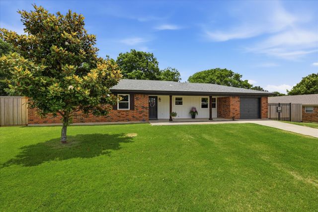 1005 Miller, Decatur, TX 76234