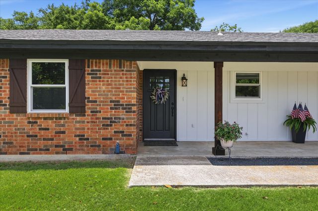 1005 Miller, Decatur, TX 76234