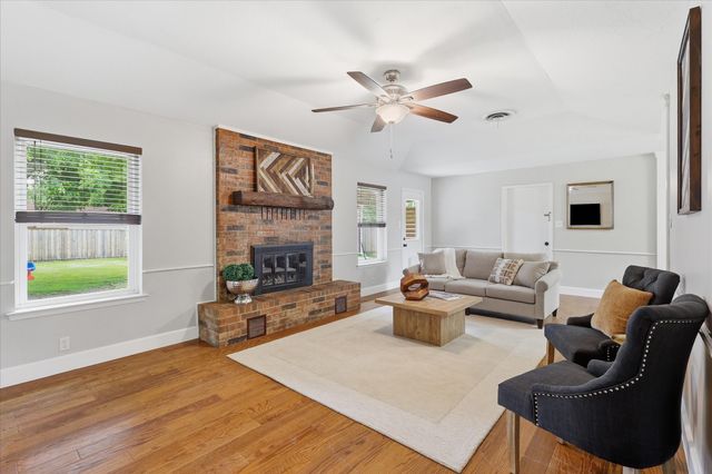 1005 Miller, Decatur, TX 76234