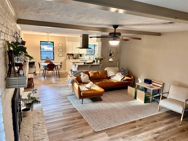 28903 Twisted Oak Drive, Shenandoah, TX 77381