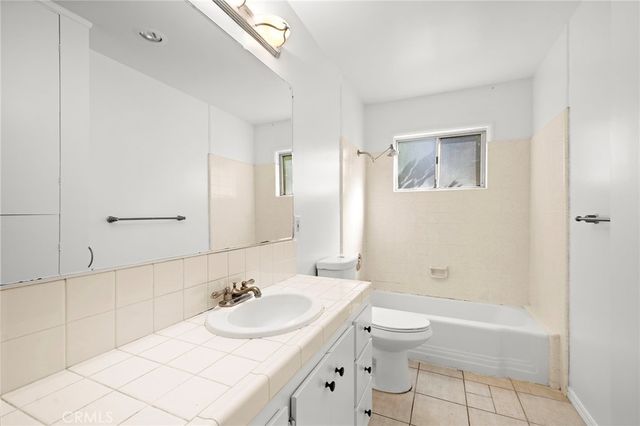 685 Center St., Costa Mesa, CA 92627