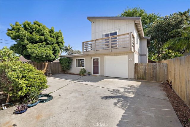 685 Center St., Costa Mesa, CA 92627