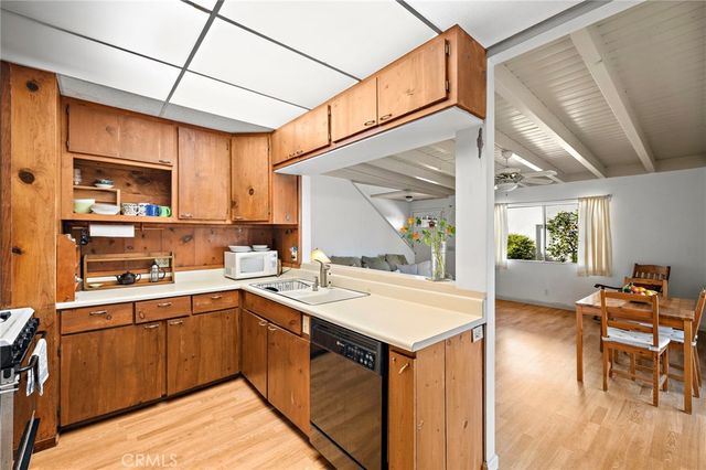 685 Center St., Costa Mesa, CA 92627