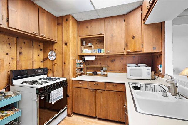685 Center St., Costa Mesa, CA 92627