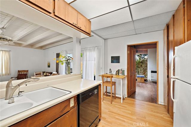 685 Center St., Costa Mesa, CA 92627