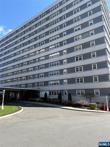 280 S Prospect Avenue 3N, Hackensack, NJ 07601