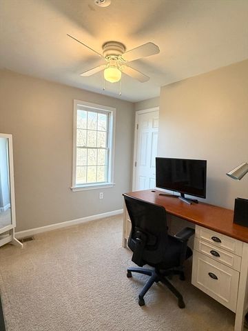 74 Fairview Park Road, Sturbridge, MA 01566