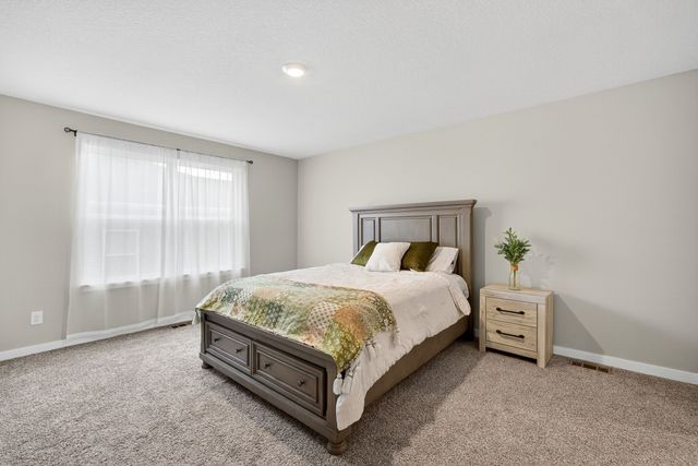 1200 Joshua Drive SE, Bondurant, IA 50035