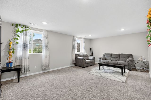 1200 Joshua Drive SE, Bondurant, IA 50035