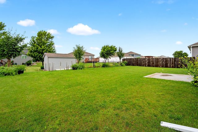 1200 Joshua Drive SE, Bondurant, IA 50035