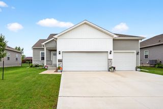1200 Joshua Drive SE, Bondurant, IA 50035