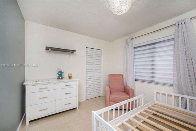 8724 NW 149th Ter, Miami Lakes, FL 33018