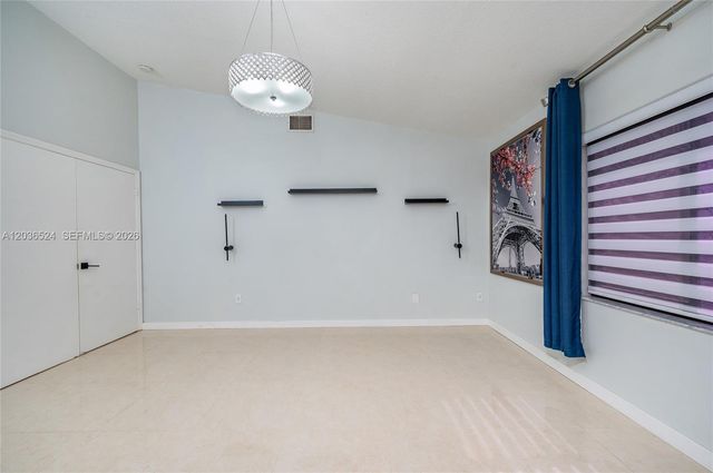 8724 NW 149th Ter, Miami Lakes, FL 33018