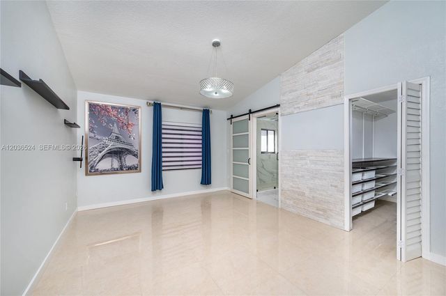 8724 NW 149th Ter, Miami Lakes, FL 33018