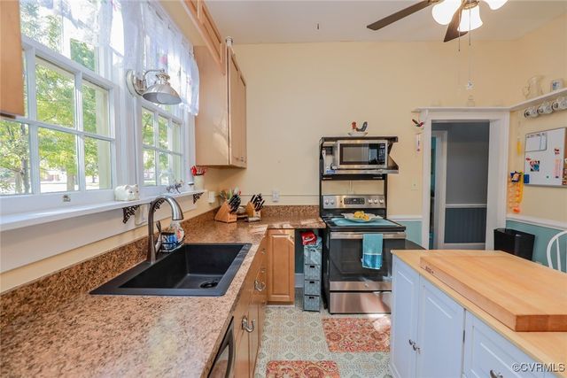 701 Conduit Rd, Colonial Heights, VA 23834