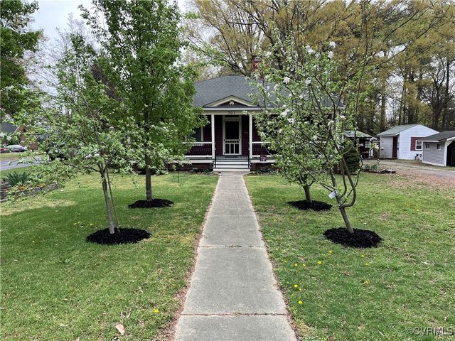 701 Conduit Rd, Colonial Heights, VA 23834