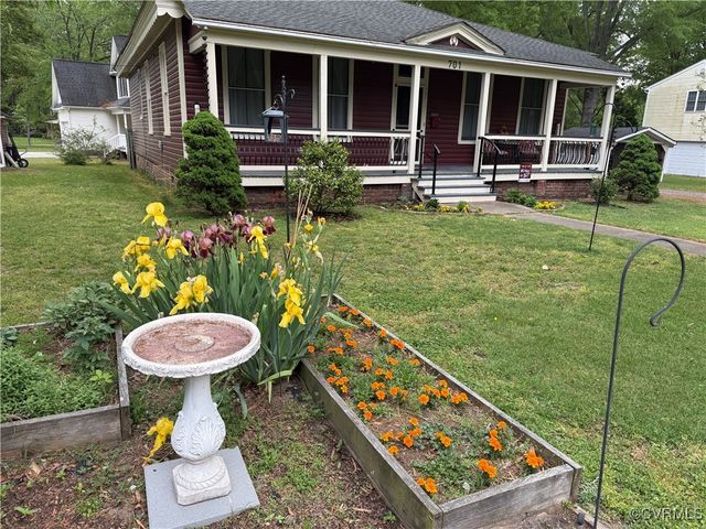 701 Conduit Rd, Colonial Heights, VA 23834