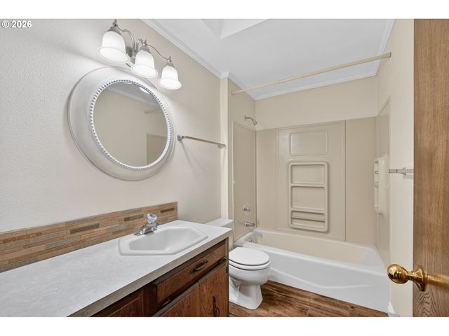 20222 S ATHENS Dr, Oregon City, OR 97045