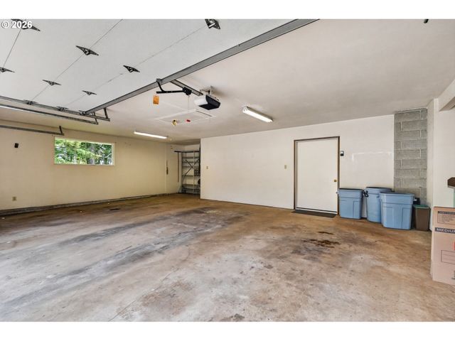 20222 S ATHENS Dr, Oregon City, OR 97045