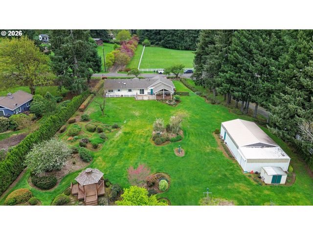20222 S ATHENS Dr, Oregon City, OR 97045