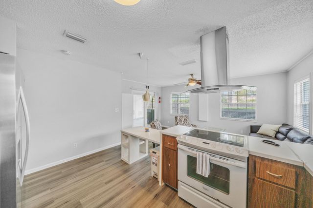 1350 Riverside Circle Unit 2, Wellington, FL 33414