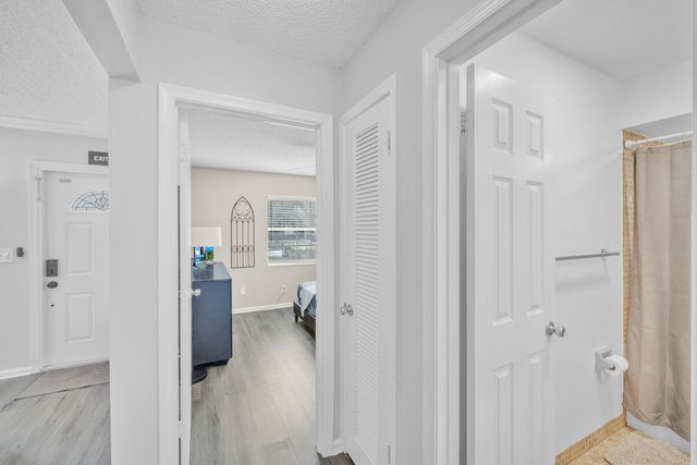 1350 Riverside Circle Unit 2, Wellington, FL 33414