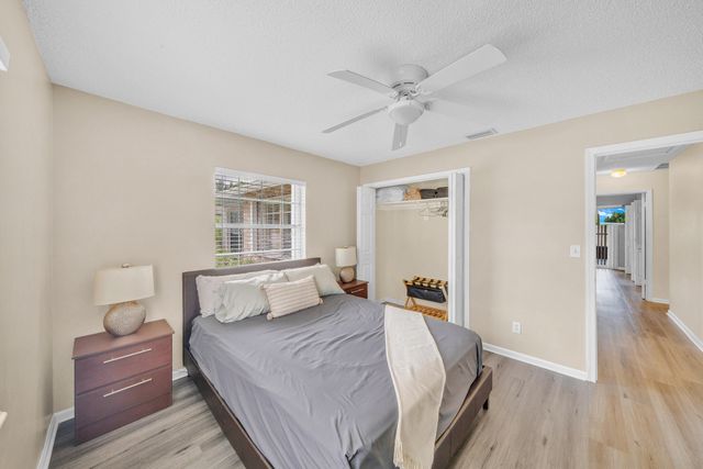1350 Riverside Circle Unit 2, Wellington, FL 33414