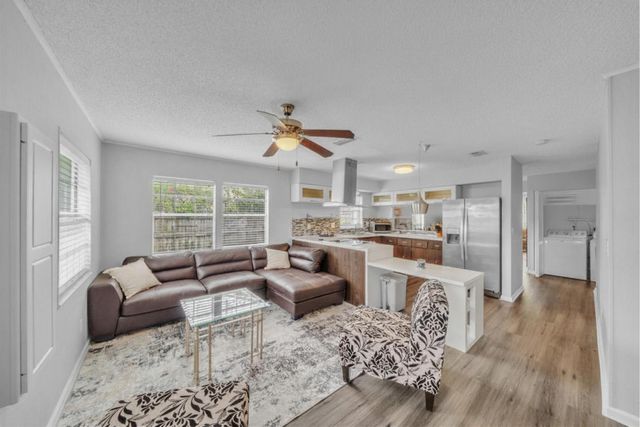 1350 Riverside Circle Unit 2, Wellington, FL 33414