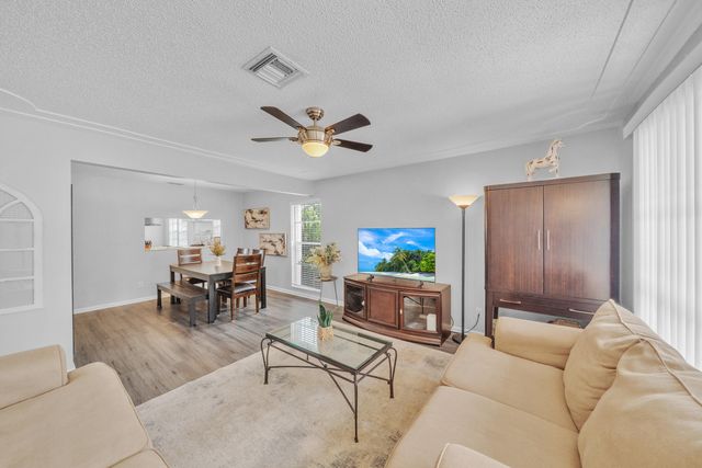 1350 Riverside Circle Unit 2, Wellington, FL 33414