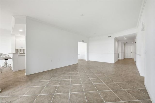 3485 Grand Cypress DR 102, Naples, FL 34119
