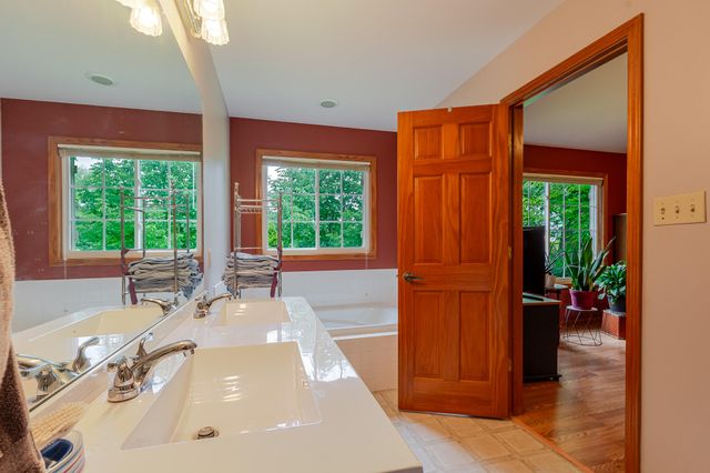3521 Nell Drive, Valparaiso, IN 46383
