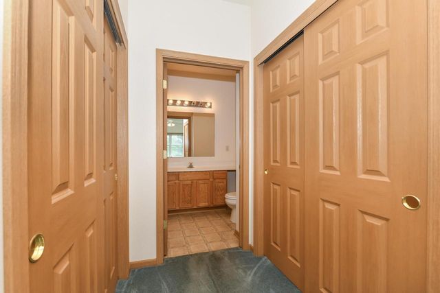6913 S Rolling Meadows COURT, Oak Creek, WI 53154