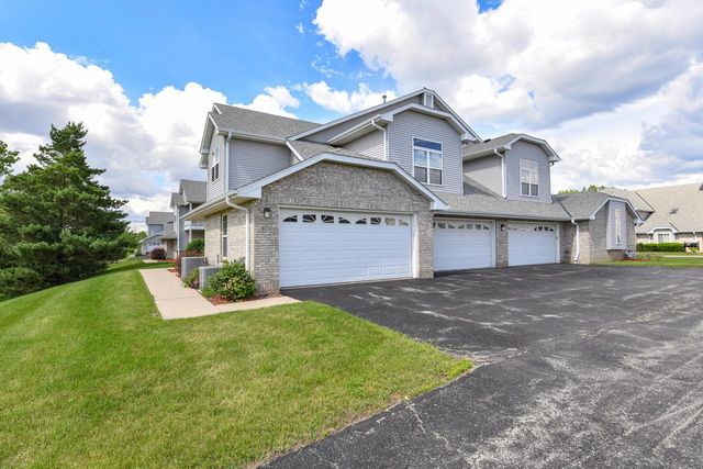 6913 S Rolling Meadows COURT, Oak Creek, WI 53154