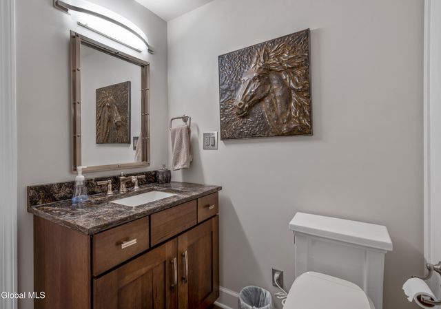 1 Oak Brook Boulevard, Saratoga Springs, NY 12866