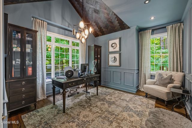 1 Oak Brook Boulevard, Saratoga Springs, NY 12866