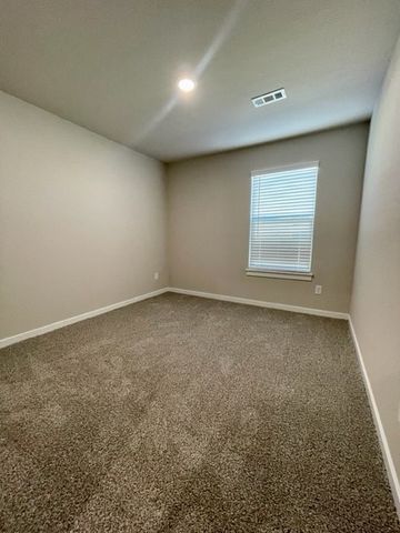 907 W Nursery Road, Rogers, AR 72758