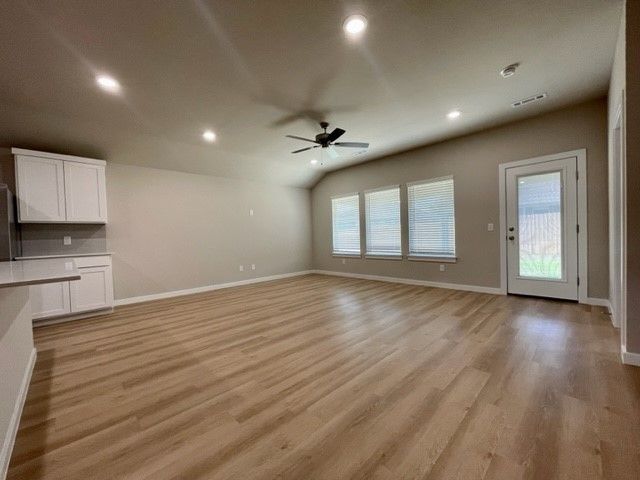 907 W Nursery Road, Rogers, AR 72758